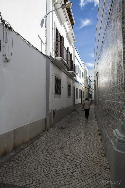 Entrecubos Guesthouse Olhão Exteriör bild